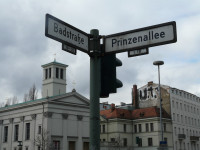 Die Schinkelkirche an der Badstraße